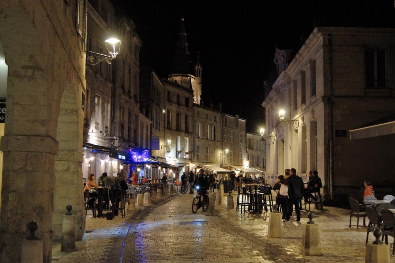 - Le Petit Rochelais -Calme&Cosy- Wifi-Netflix Apartment La Rochelle  Exterior foto
